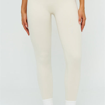 The Amara Crop Top Leggings 2-Piece Set