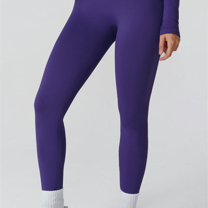 The Reign Sports Bra Leggings 2-Piece Set