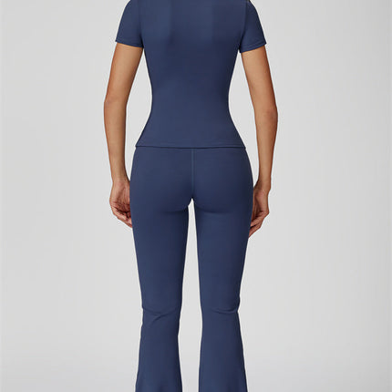 The Oasis T-shirt Flared Leggings 2-Piece Set