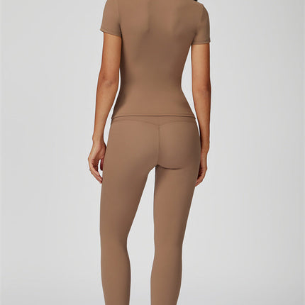 The Oasis T-shirt Leggings 2-Piece Set