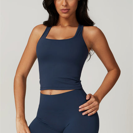 The Dynamic Crop Top Shorts 2-Piece Set