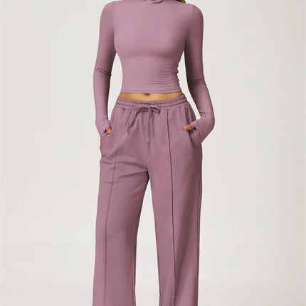 The Motion Crop Top Sweatpants 2-Piece Set