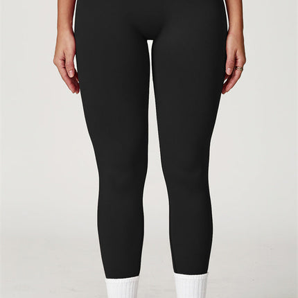 The Elara Sports Bra Leggings 2-Piece Set