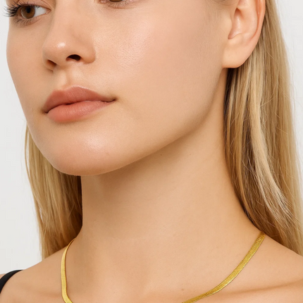 Snake Chain Necklace – Sleek and Timeless Elegance