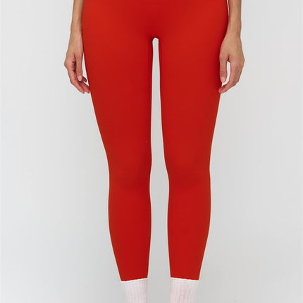 The Stride Crop Top Leggings 2-Piece Set