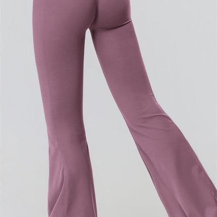 The Fyra Sports Bra Flared Leggings 2-Piece Set