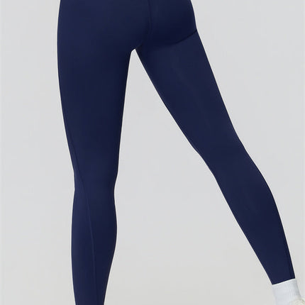The Canyon Crop Tank Leggings 2-Piece Set