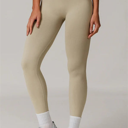 The Nova Luxe Sports Bra Leggings 2-Piece Set