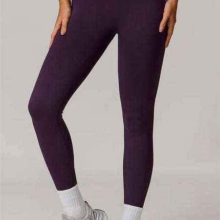The Nova Luxe Sports Bra Leggings 2-Piece Set