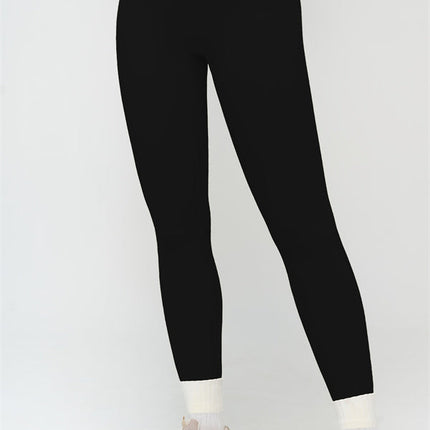 The Stride Sports Bra Leggings 2-Piece Set