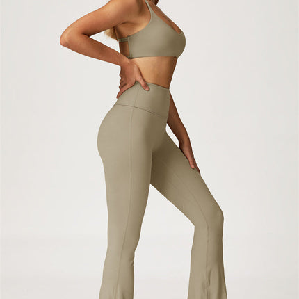 The Lily Sports Bra Flared Leggings 2-Piece Set