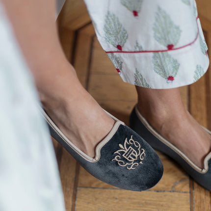 Royal Dark Gray Slipper