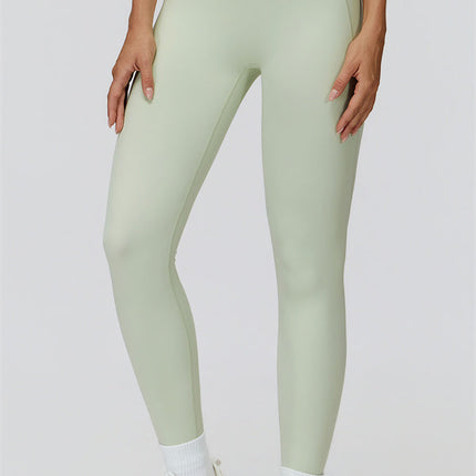The Canyon Sports Bra Leggings 2-Piece Set