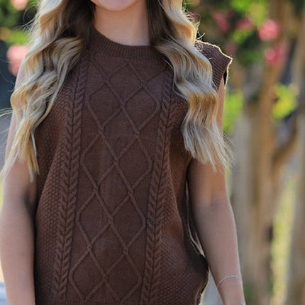 Cable Knit Slit Sweater Vest
