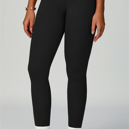 The Quest Sports Bra Leggings 2-Piece Set