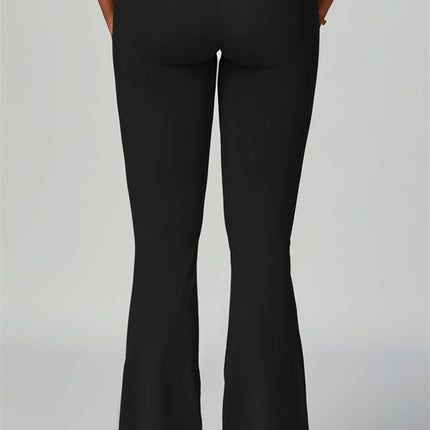 The Quest Sports Bra Flared Leggings 2-Piece Set