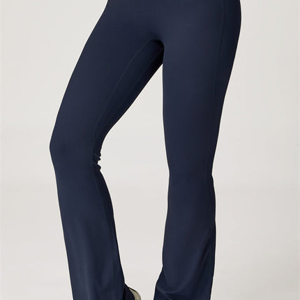 The Lily Sports Bra Flared Leggings 2-Piece Set