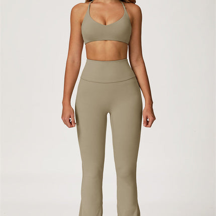 The Lily Sports Bra Flared Leggings 2-Piece Set