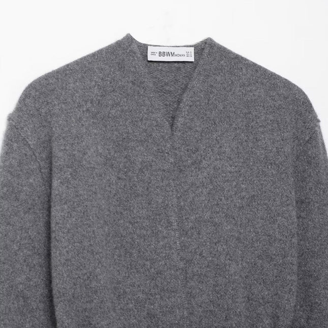 V-neck with waistband jacket