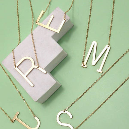 PERSONALIZED LARGE SIDEWAY INITIAL NECKLACE | 80N440