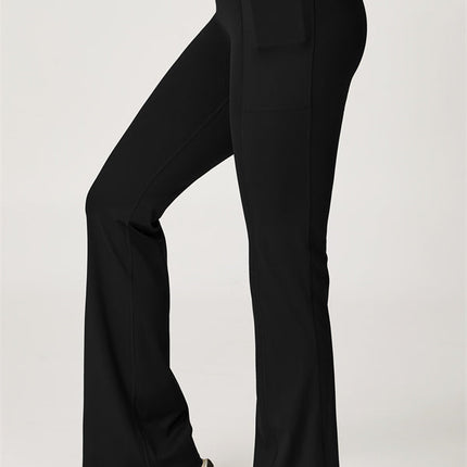 The Glacier Sports Bra Flared Leggings 2-Piece Set