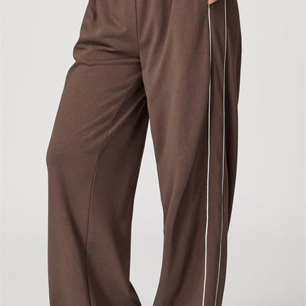 The Amara Sweatshirt Pants 2-Piece Set