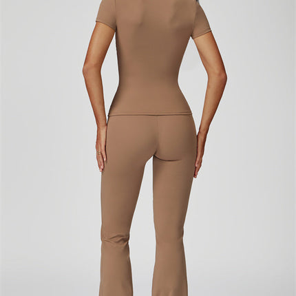 The Oasis T-shirt Flared Leggings 2-Piece Set