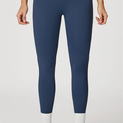 The Radiant Crop Top Leggings 2-Piece Set