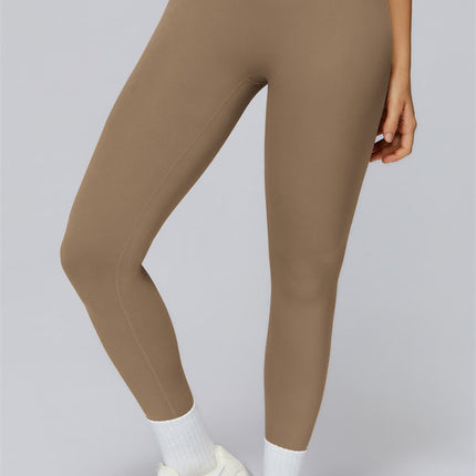 The Elle Form Sports Bra Leggings 2-Piece Set