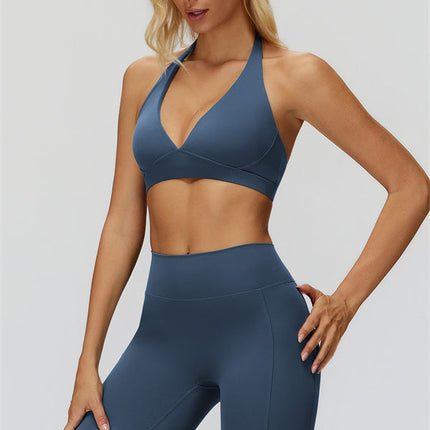 The Fyra Sports Bra Flared Leggings 2-Piece Set