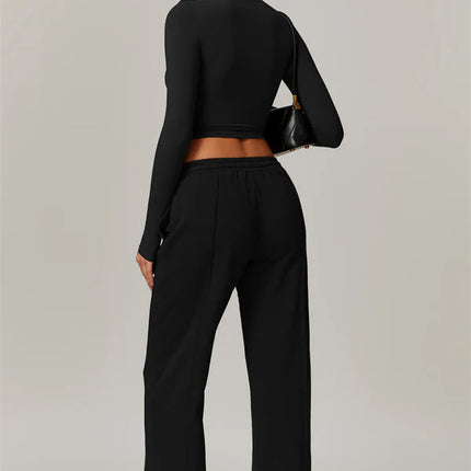 The Motion Crop Top Sweatpants 2-Piece Set