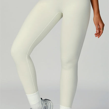 The Thrive Sports Bra Leggings 2-Piece Set