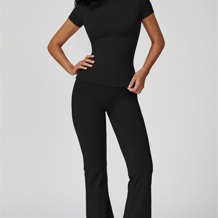 The Oasis T-shirt Flared Leggings 2-Piece Set