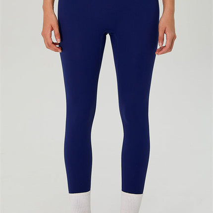 The Solid Sports Bra Leggings 2-Piece Set