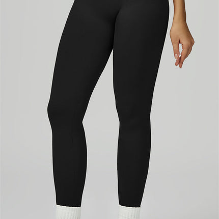 The Prime Crop Top Leggings 2-Piece Set