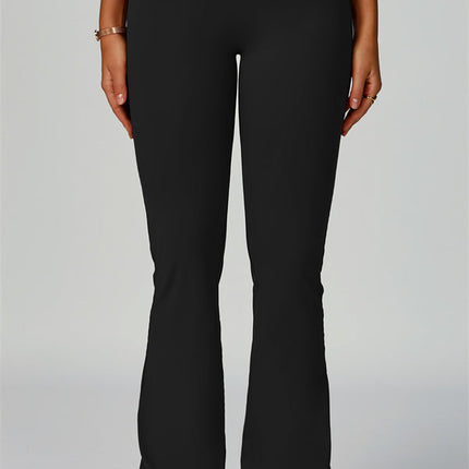 The Quest Sports Bra Flared Leggings 2-Piece Set
