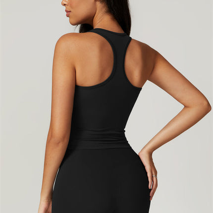The Dynamic Crop Top Shorts 2-Piece Set