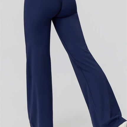 The Canyon Crop Tank Flared Leggings 2-Piece Set