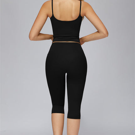 The FlexCore Capri Leggings