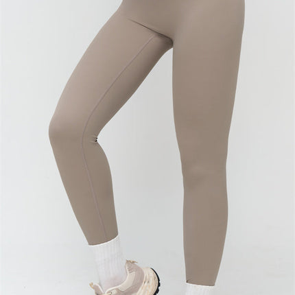 The Stride Sports Bra Leggings 2-Piece Set