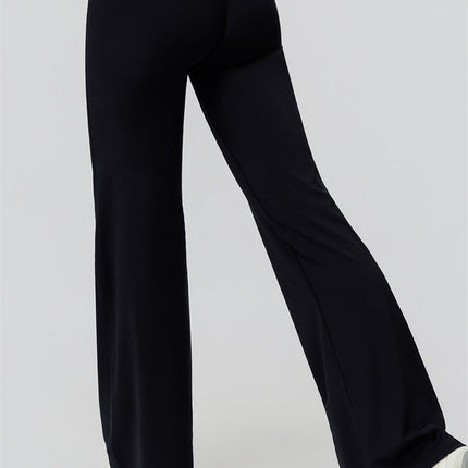 The Canyon Crop Tank Flared Leggings 2-Piece Set