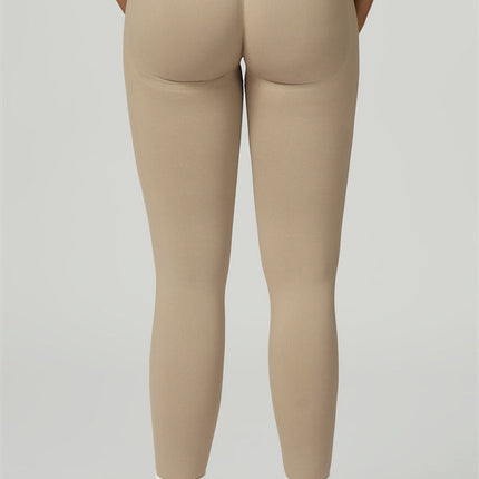 The Prime Crop Top Leggings 2-Piece Set