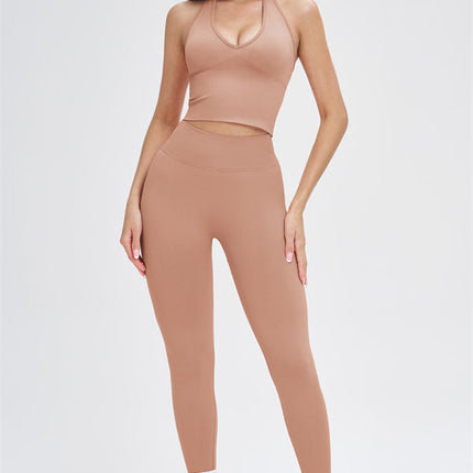 The Whim Sports Bra Leggings 2-Piece Set