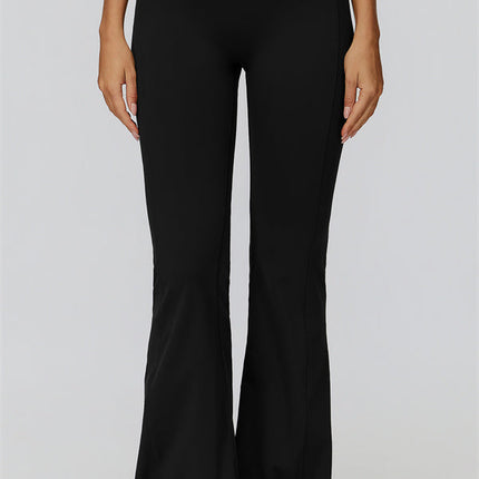 The Fyra Crop Tank Flared Leggings 2-Piece Set