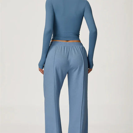 The Motion Crop Top Sweatpants 2-Piece Set