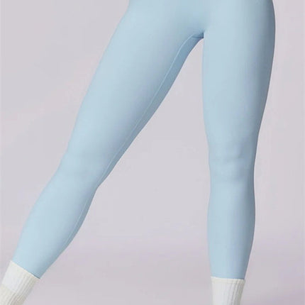The Eloise Sports Bra Leggings 2-Piece Set