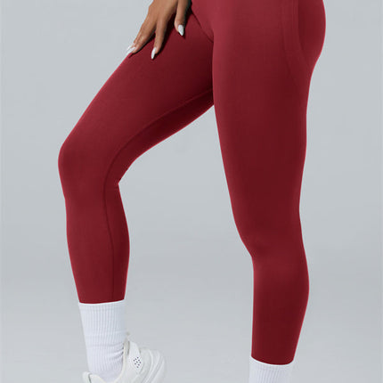 The Elevate Crop Top Leggings 2-Piece Set