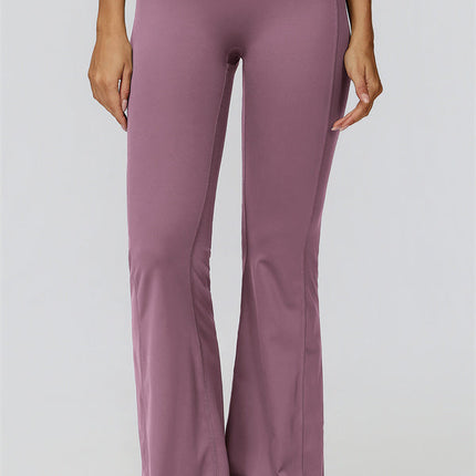 The Fyra Sports Bra Flared Leggings 2-Piece Set