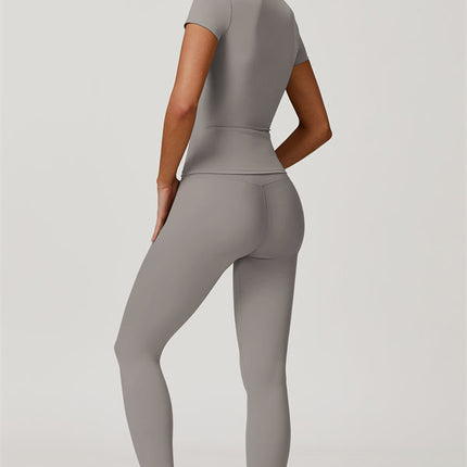 The Oasis T-shirt Leggings 2-Piece Set