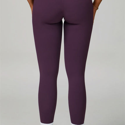 The Bold Cross Back Sports Bra Leggings 2-Piece Set